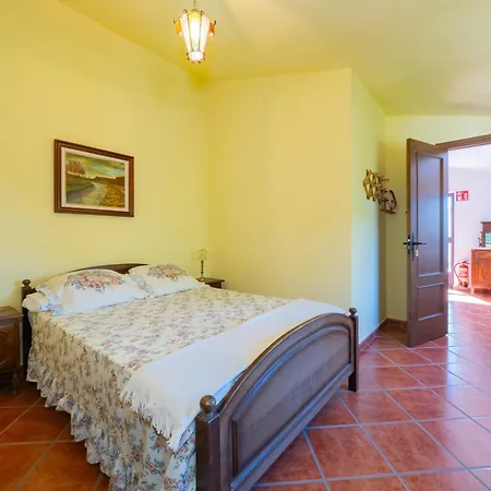 Cubo's La Cimada 5 Pax Bed&breakfast Pensjonat